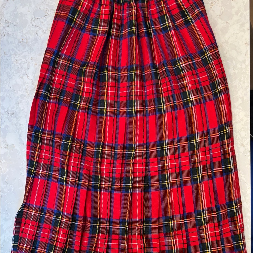 100% Wool child’s kilt—Royal Stewart by James Pringle Weaver size 11-12 years - Picture 3 of 7